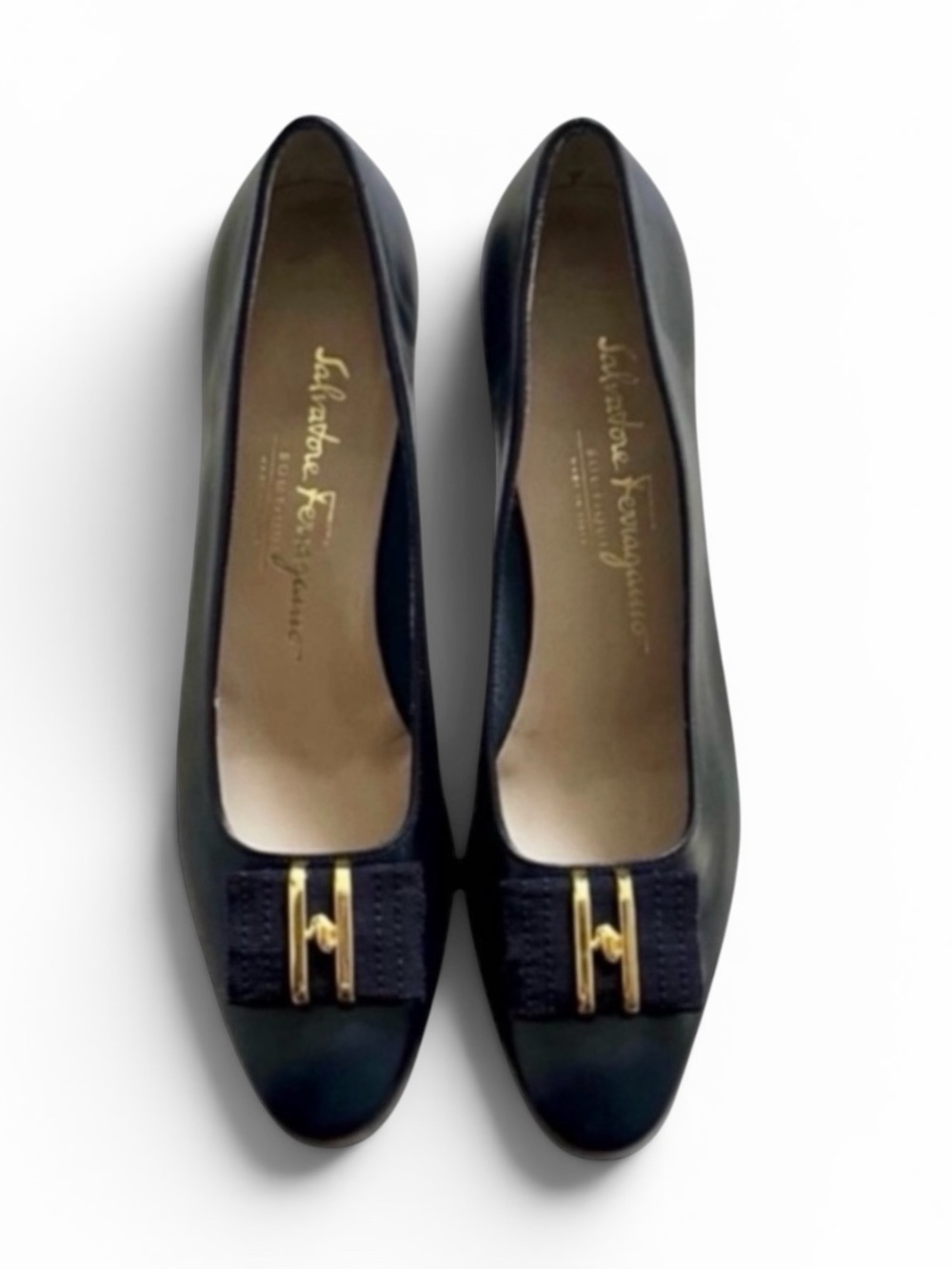 Salvatore Ferragamo Navy Blue Vara Bow Leather Heels Size 8AA